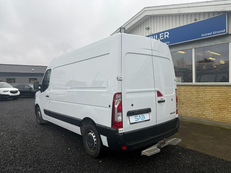 Renault Master IV T33 2,3 dCi 150 L2H2 Kassevogn