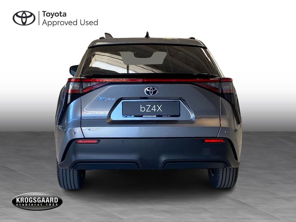 Toyota bZ4X 73 Active Tech 5d