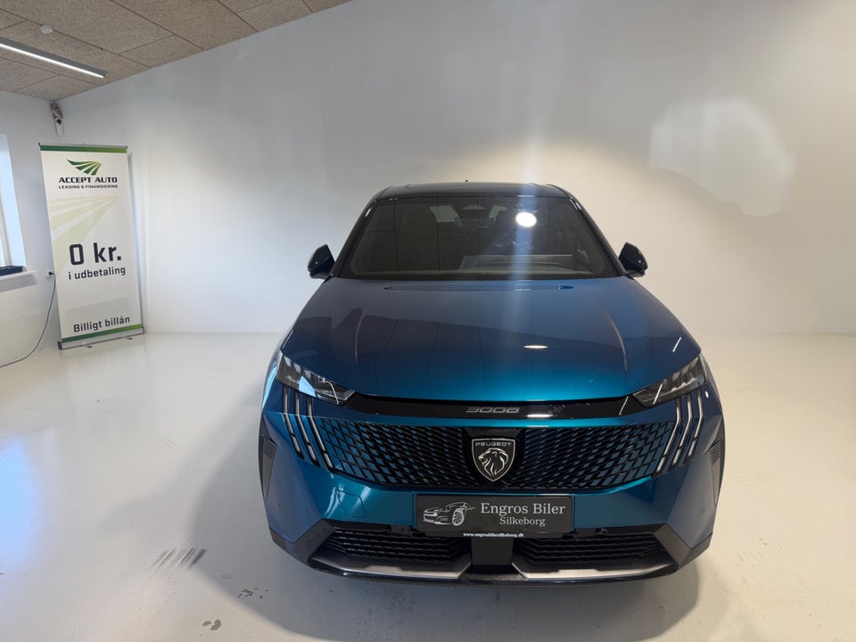 Peugeot e-3008 77 GT Pack 5d