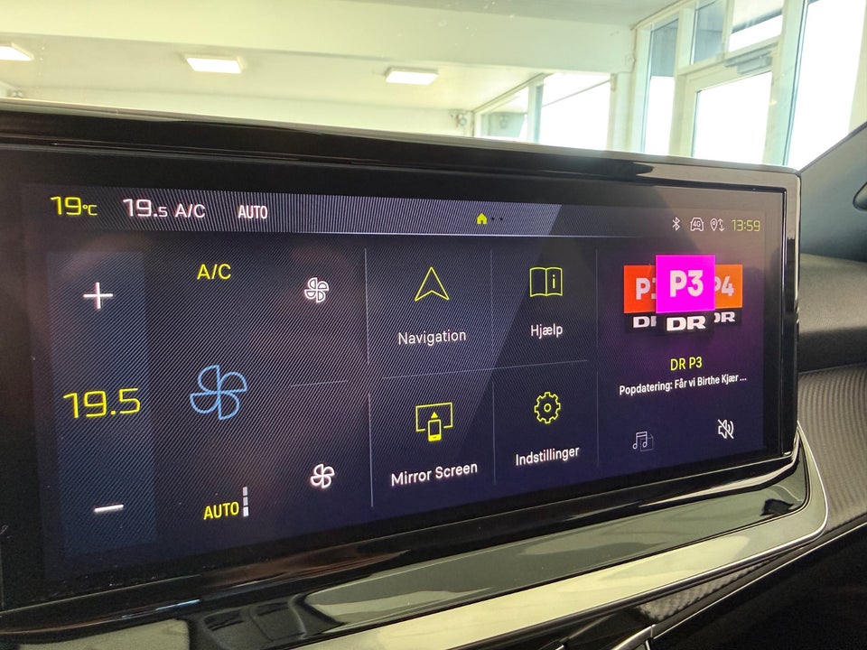 Peugeot e-2008 50 Allure 5d