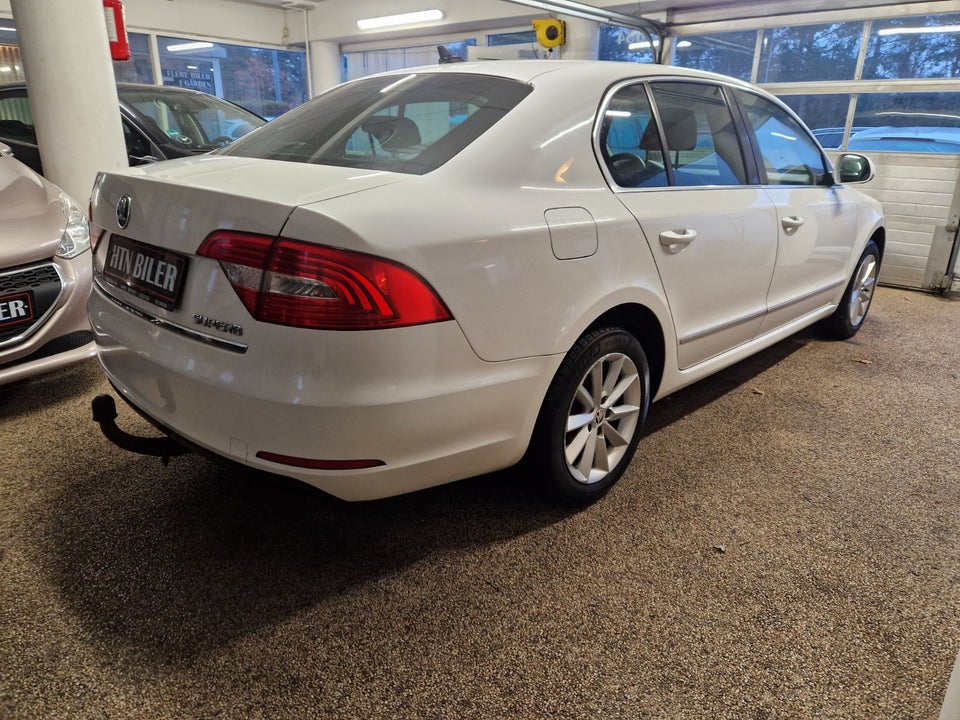 Skoda Superb 2,0 TDi 170 Elegance DSG 5d