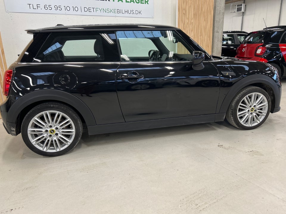 MINI Cooper SE Classic 3d