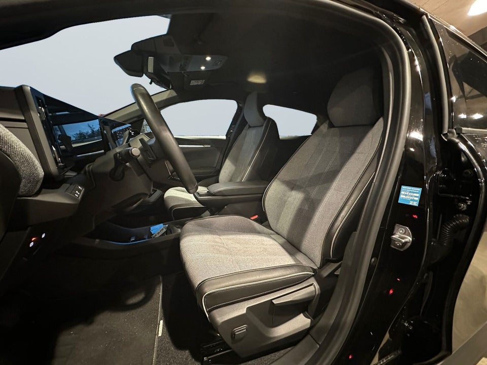 Renault Megane E-Tech 60 Techno 5d