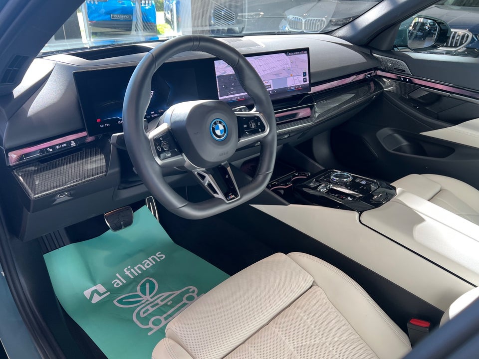 BMW i5 eDrive40 Touring Fully Charged M-Sport 5d