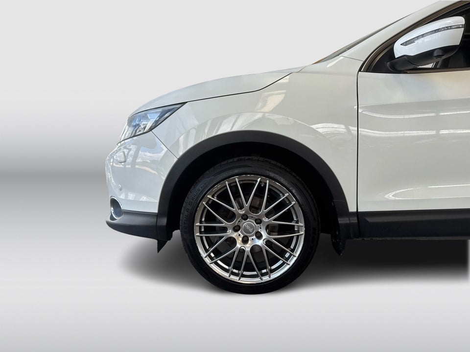 Nissan Qashqai 1,2 Dig-T 115 Tekna 5d