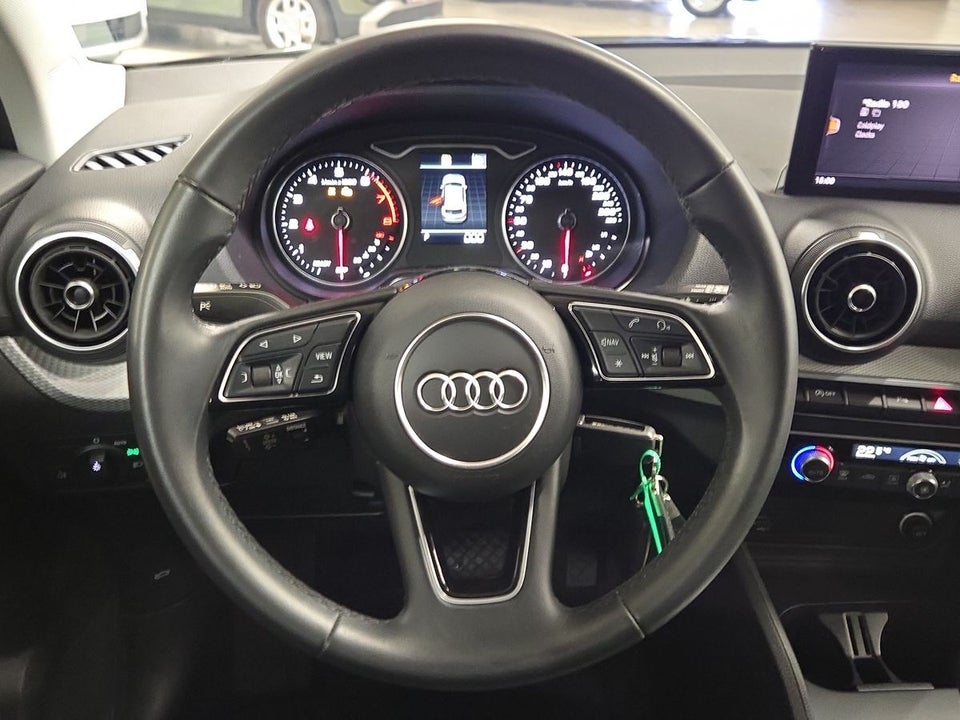 Audi Q2 35 TFSi Prestige S-tr. 5d