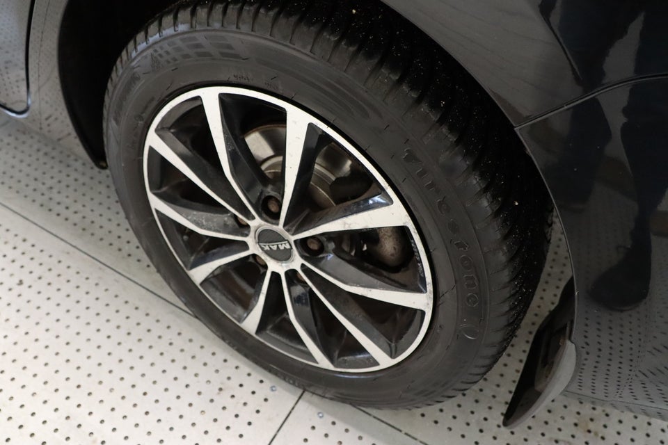 Toyota Auris 1,6 T2+ Comfort Touring Sports 5d