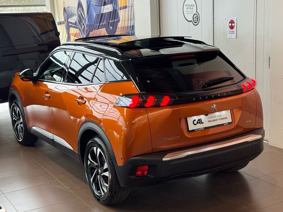 Peugeot e-2008 50 GT Sky 5d