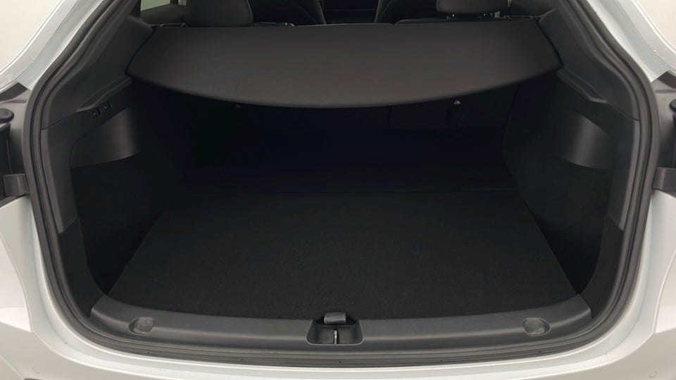 Tesla Model Y Long Range AWD 5d