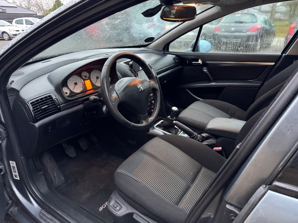 Peugeot 407 1,6 HDi 110 Premium SW 5d