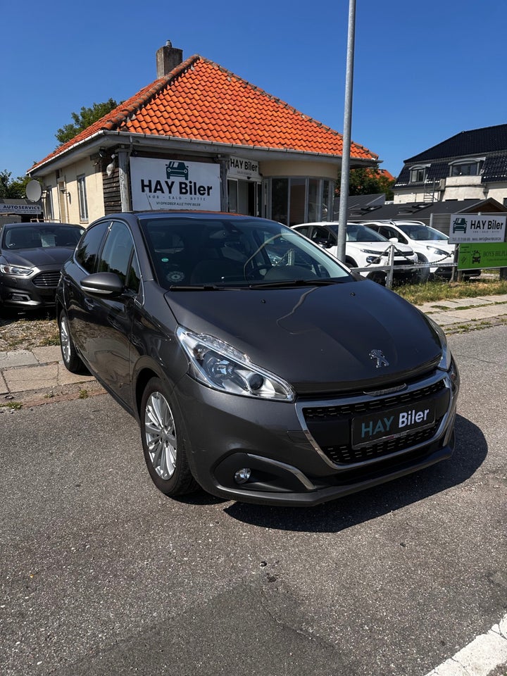 Peugeot 208 1,5 BlueHDi 100 Infinity Sky 5d