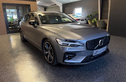 Volvo V60 2021 — miniature 2