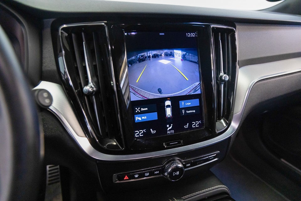 Volvo V60 2,0 T6 ReCharge R-Design aut. AWD 5d