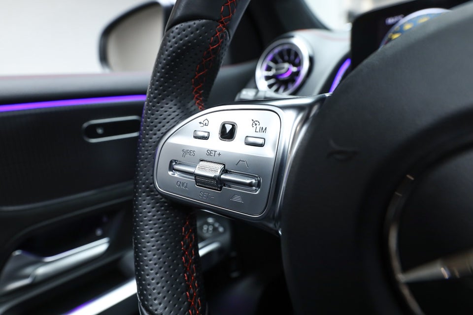 Mercedes EQB350 AMG Line 4Matic 5d