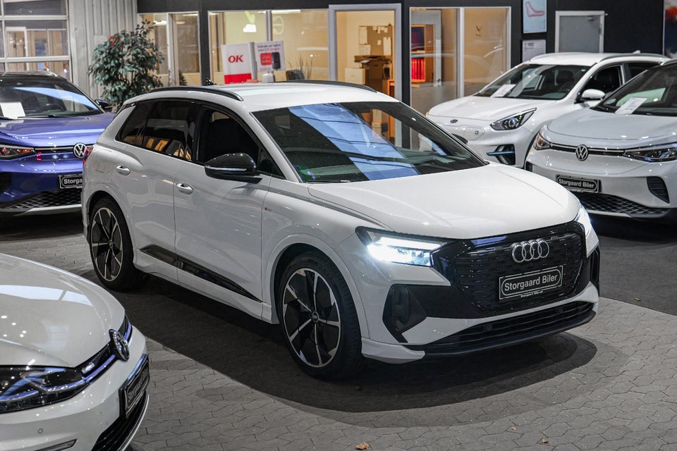 Audi Q4 e-tron 40 S-line 5d