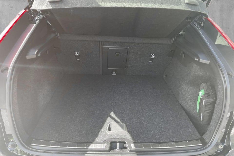 Volvo C40 P6 ReCharge Core 5d