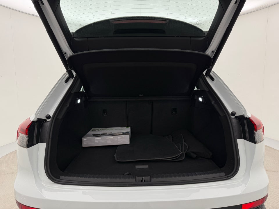 Audi Q4 e-tron 40 Advanced 5d