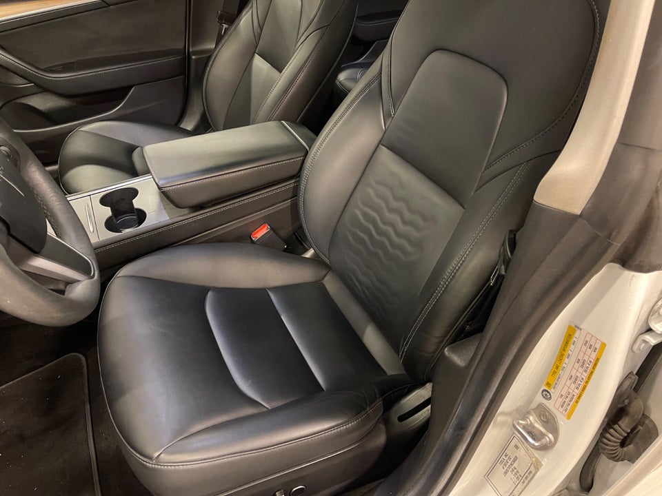 Tesla Model 3 RWD 4d