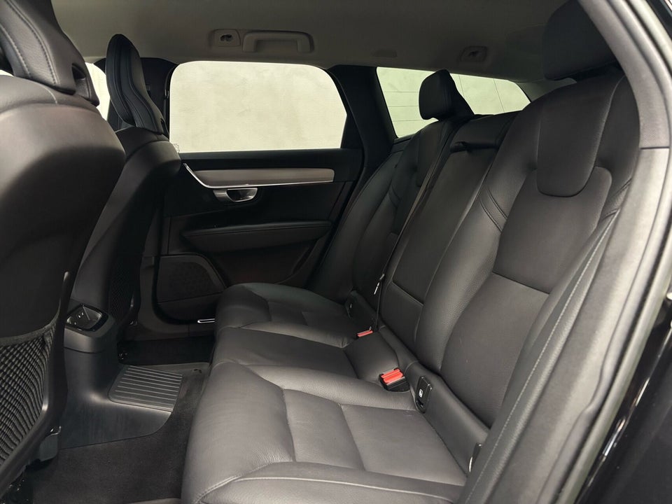 Volvo V90 2,0 T6 ReCharge Plus Dark aut. AWD 5d