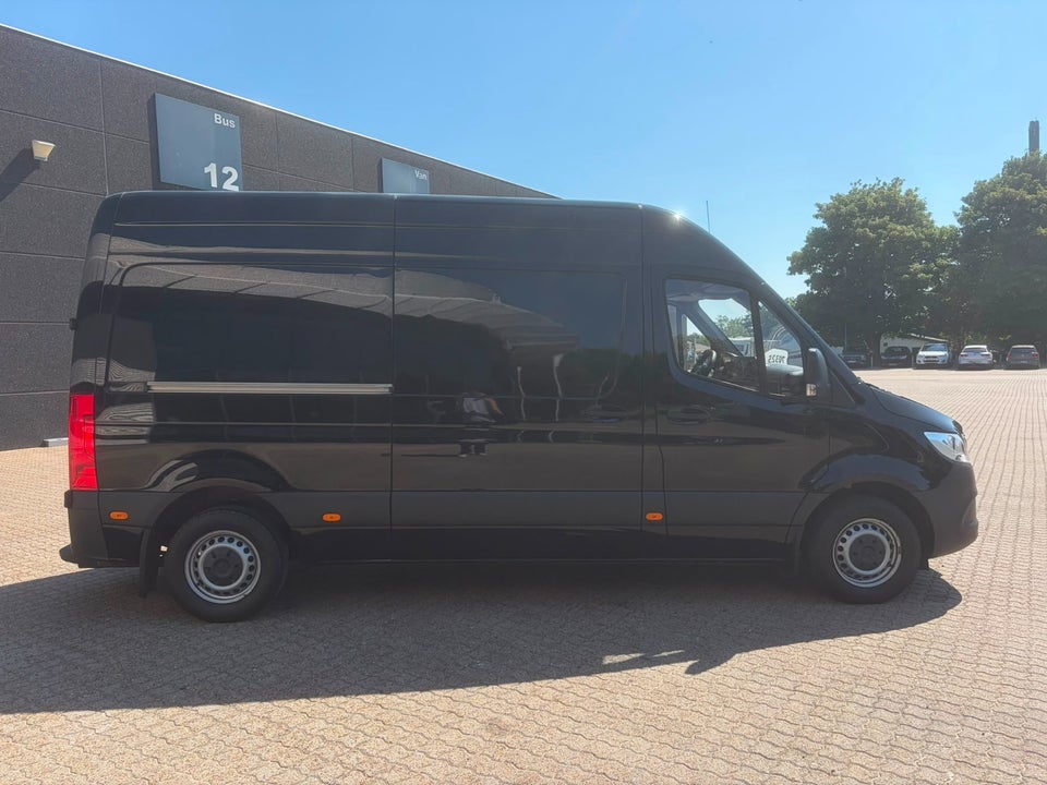Mercedes Sprinter 214 2,2 CDi A2 Kassevogn FWD