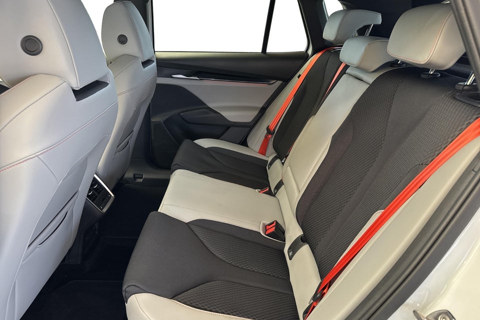Skoda Elroq 85 iV Lodge 5d