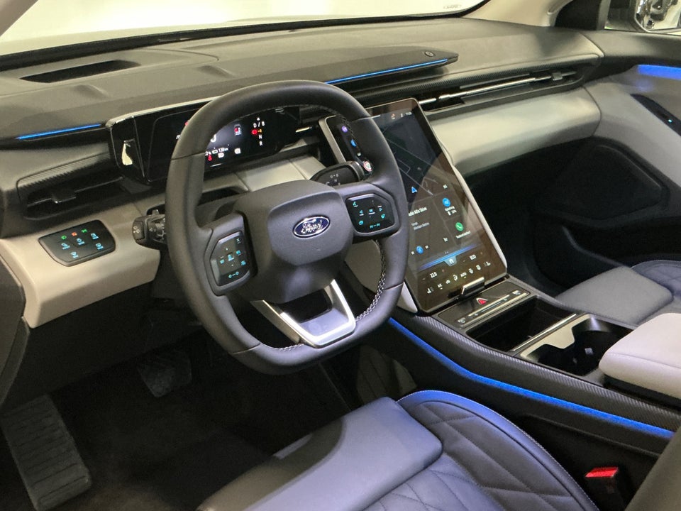 Ford Explorer 77 Premium Extended Range 5d