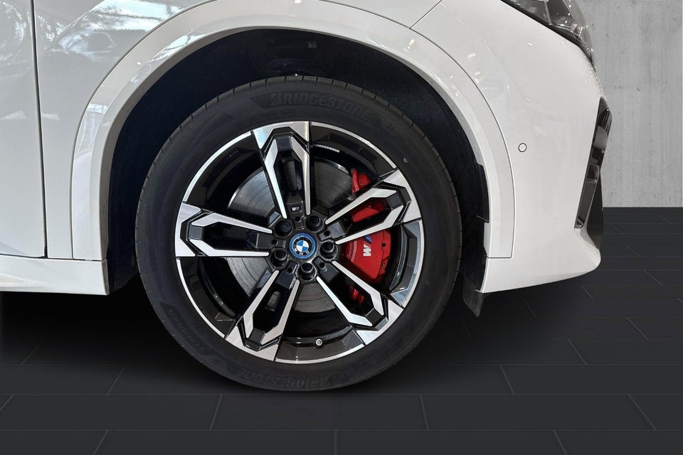 BMW iX2 eDrive20 M-Sport Pro 5d