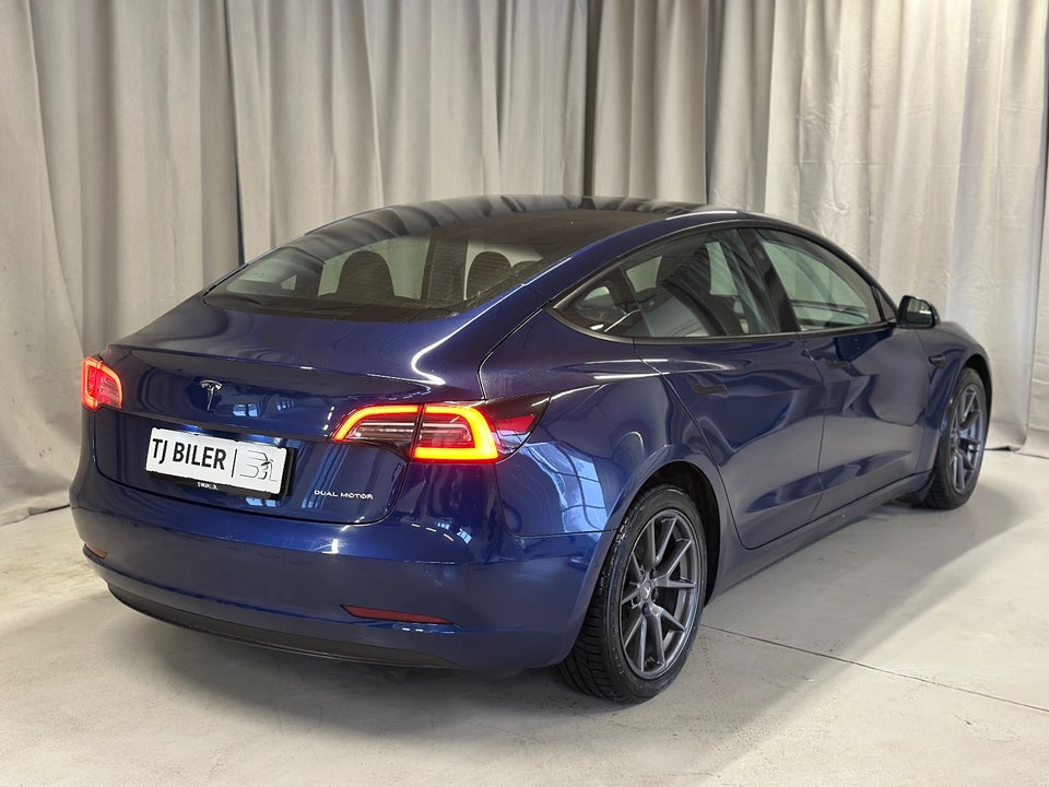 Tesla Model 3 Long Range AWD 4d