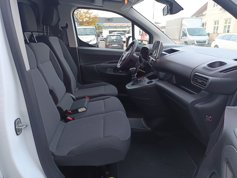 Opel Combo 1,2 T 110 Enjoy L1V1