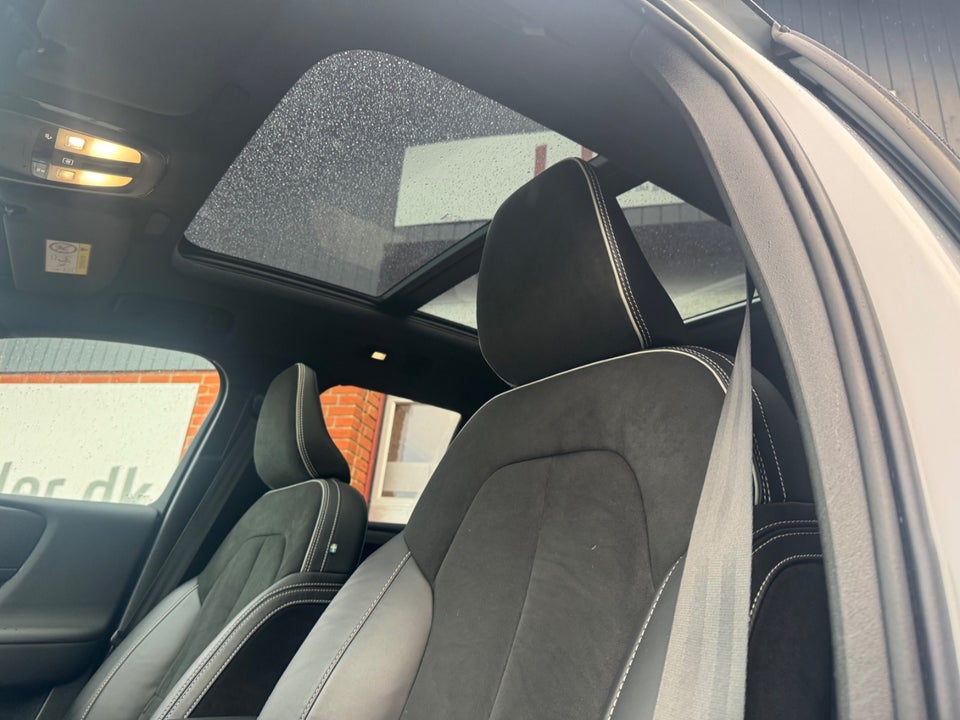 Volvo XC40 P8 ReCharge Twin Pro 5d