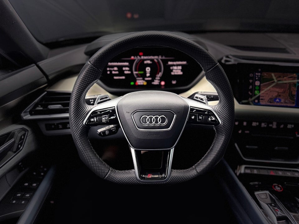 Audi RS e-tron GT quattro 4d