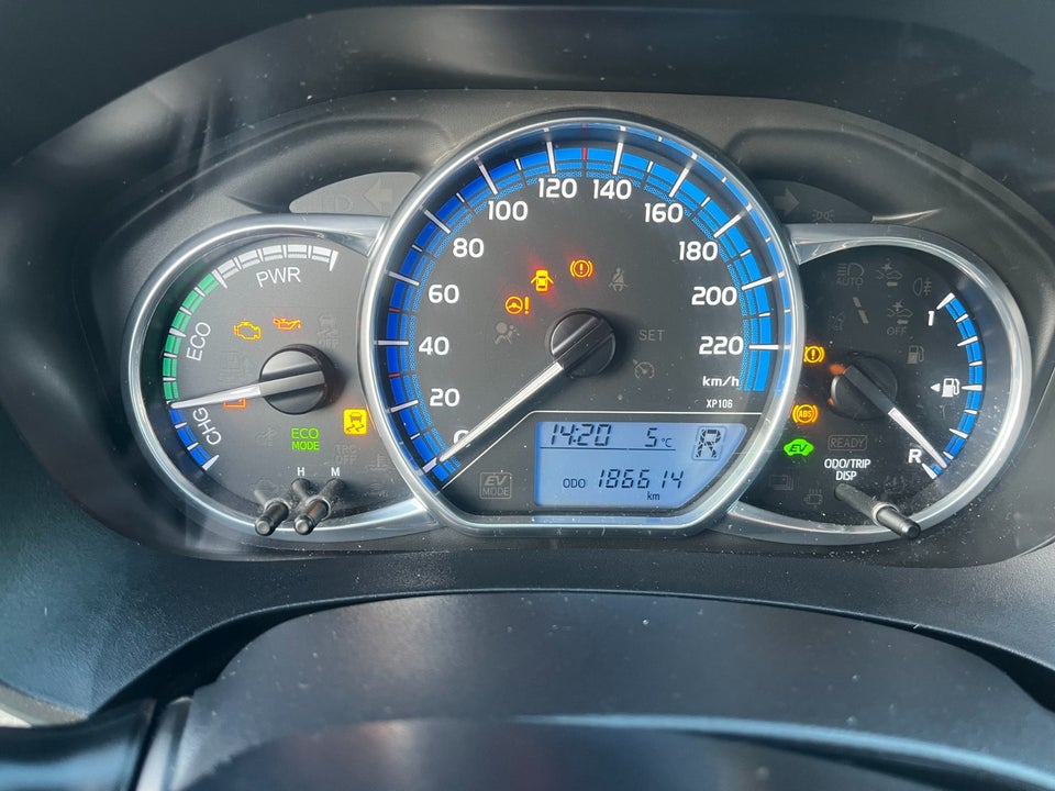 Toyota Yaris 1,5 Hybrid H1 e-CVT 5d