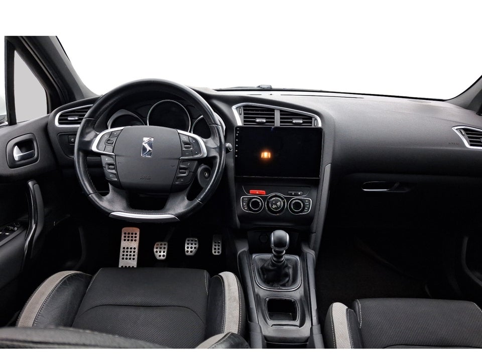 Citroën DS4 1,6 e-HDi 112 Style 5d