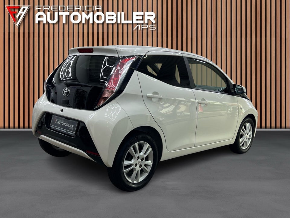 Toyota Aygo 1,0 VVT-i x-cellence 5d