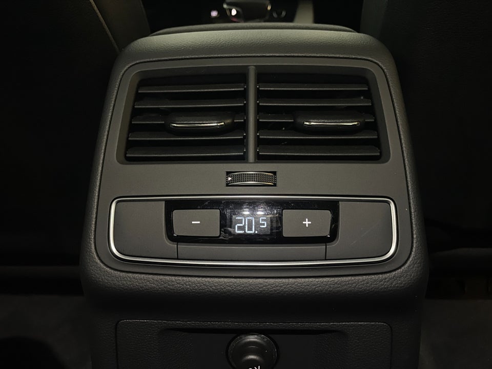 Audi A4 40 TFSi Prestige Avant S-tr. 5d