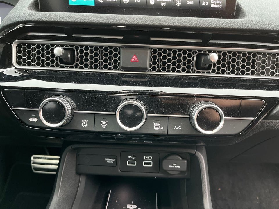 Honda Civic 2,0 e:HEV Advance eCVT 5d