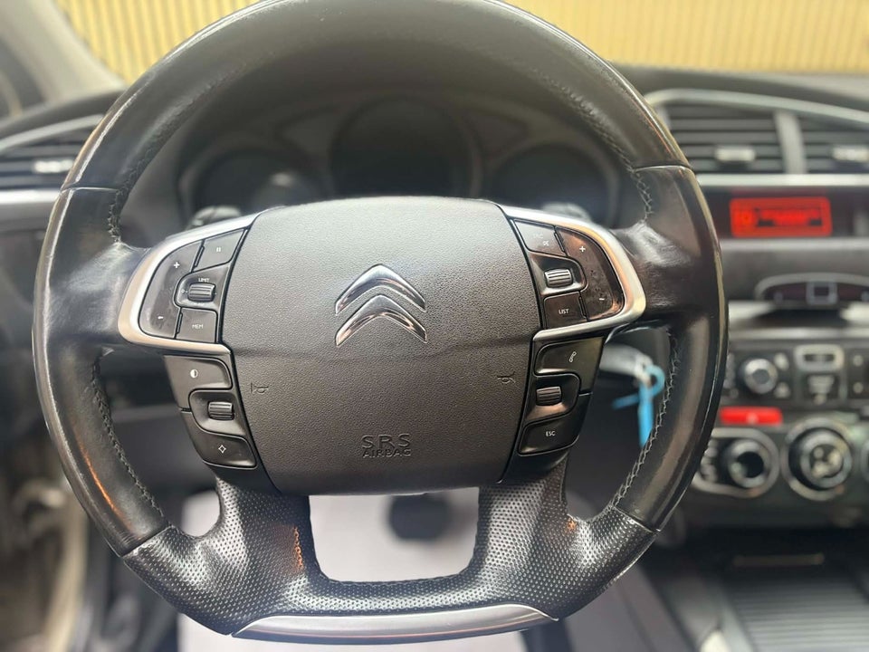 Citroën C4 1,6 e-HDi 112 Seduction E6G 5d