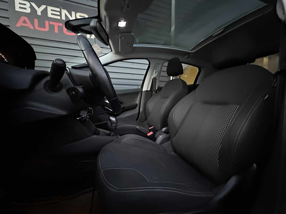 Peugeot 208 1,6 BlueHDi 100 Allure Sky 5d