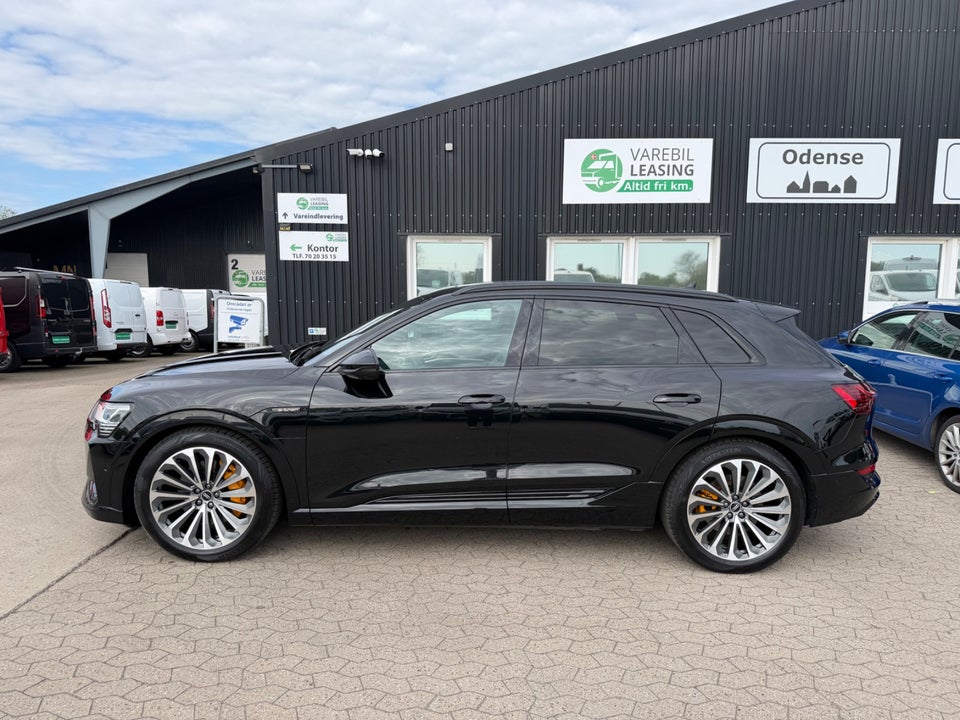 Audi e-tron 55 S-line quattro 5d