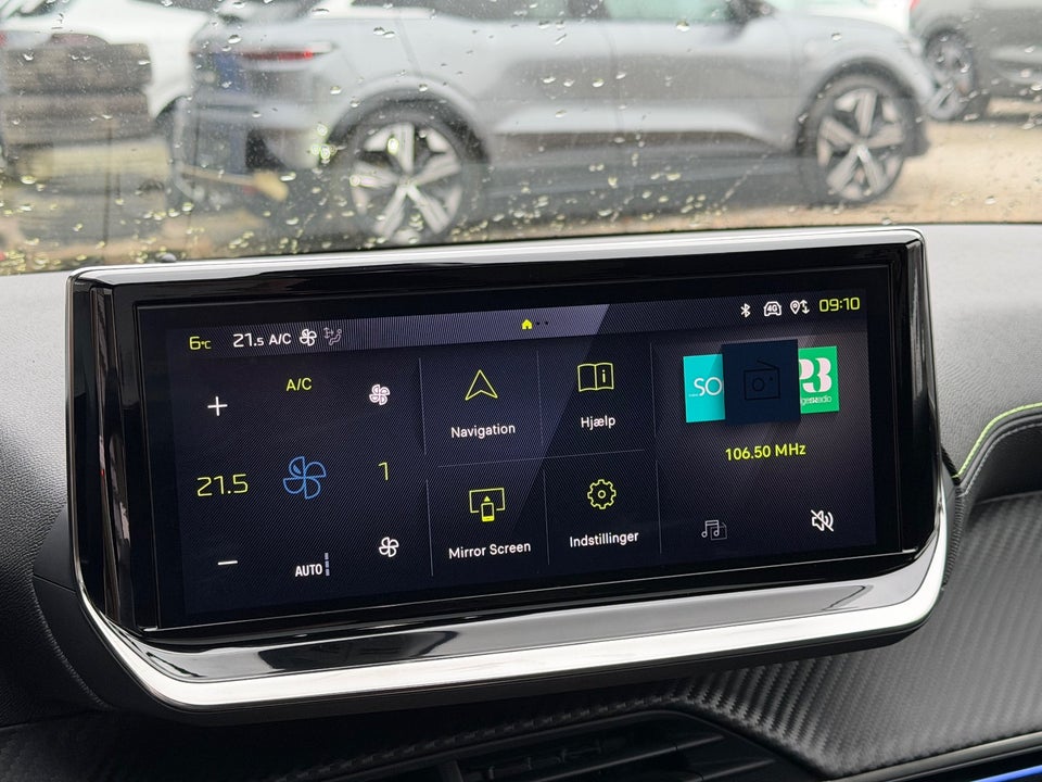 Peugeot e-208 54 GT 5d