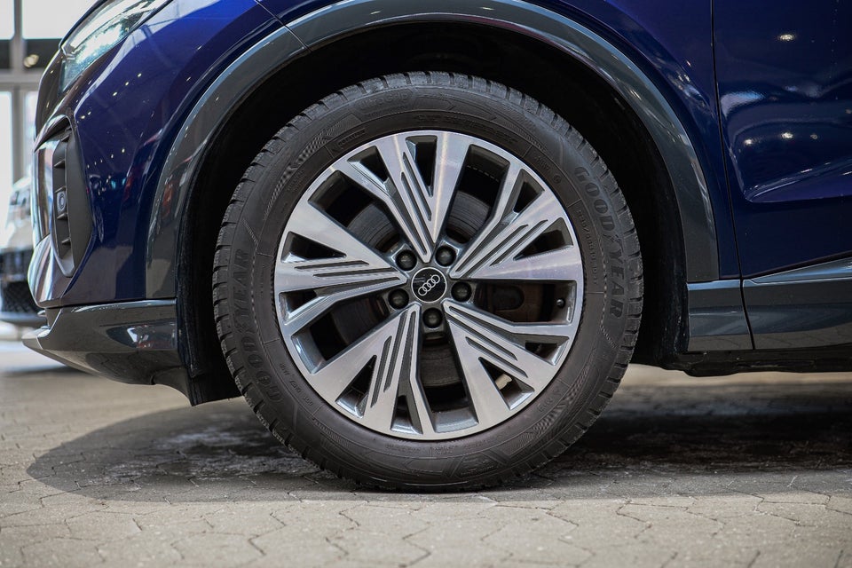 Audi Q4 e-tron 40 Advanced 5d