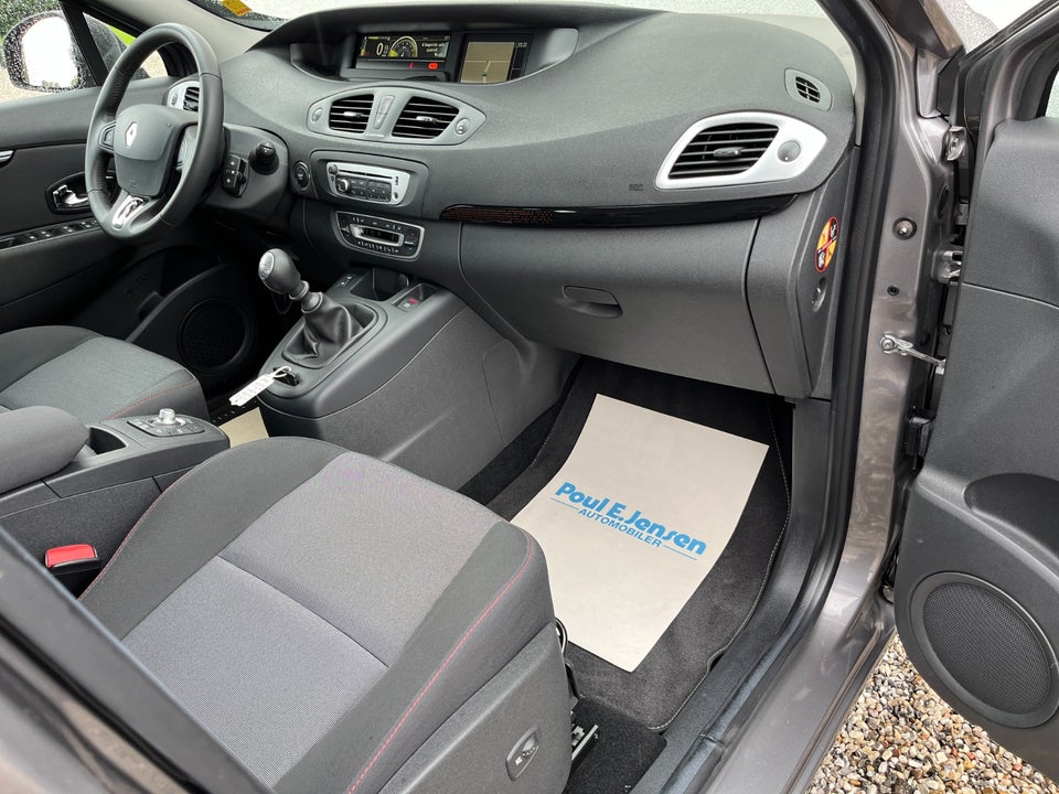 Renault Scenic III 1,6 16V Expression 5d