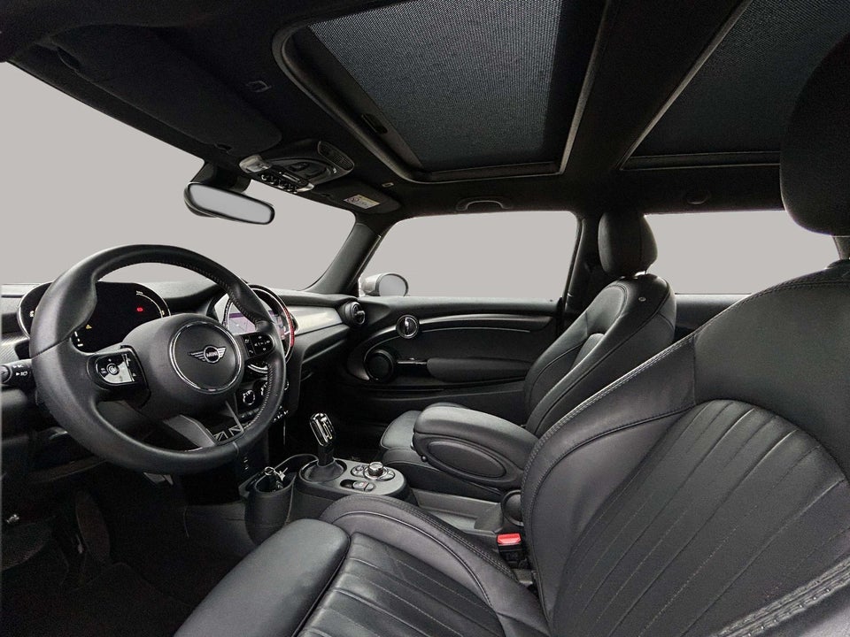 MINI Cooper SE Yours Trim 3d