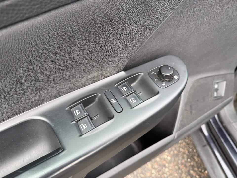 VW Passat 1,6 TDi 105 BlueMotion 4d