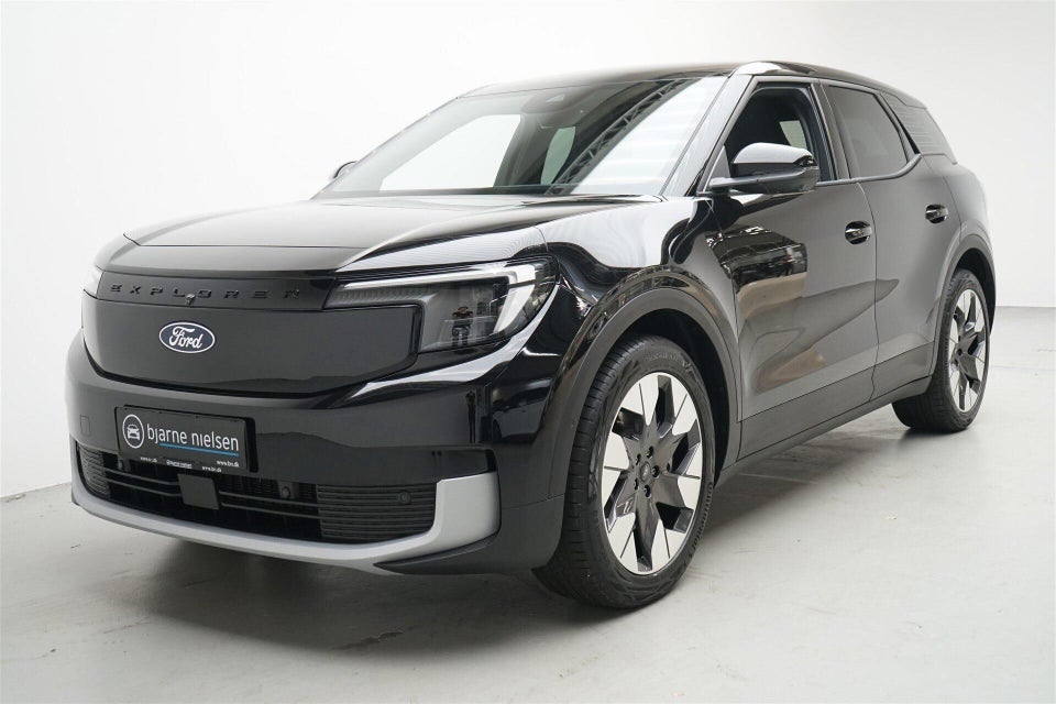 Ford Explorer 77 Premium Extended Range 5d