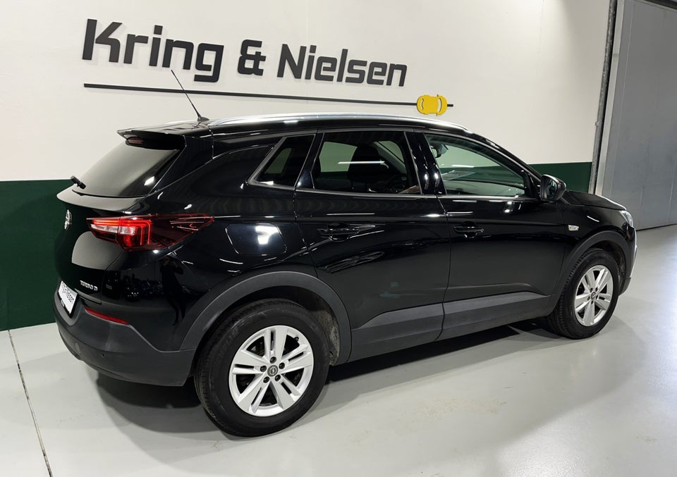 Opel Grandland X 1,5 CDTi 130 Excite 5d