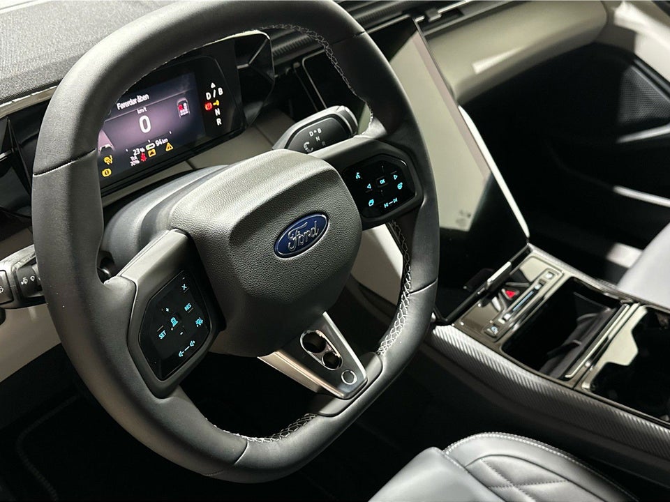 Ford Capri 82 Premium Extended Range 5d