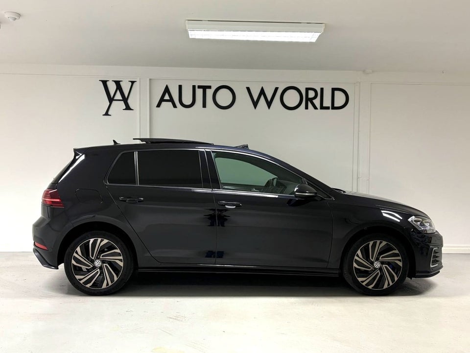 VW Golf VII 1,4 GTE DSG 5d