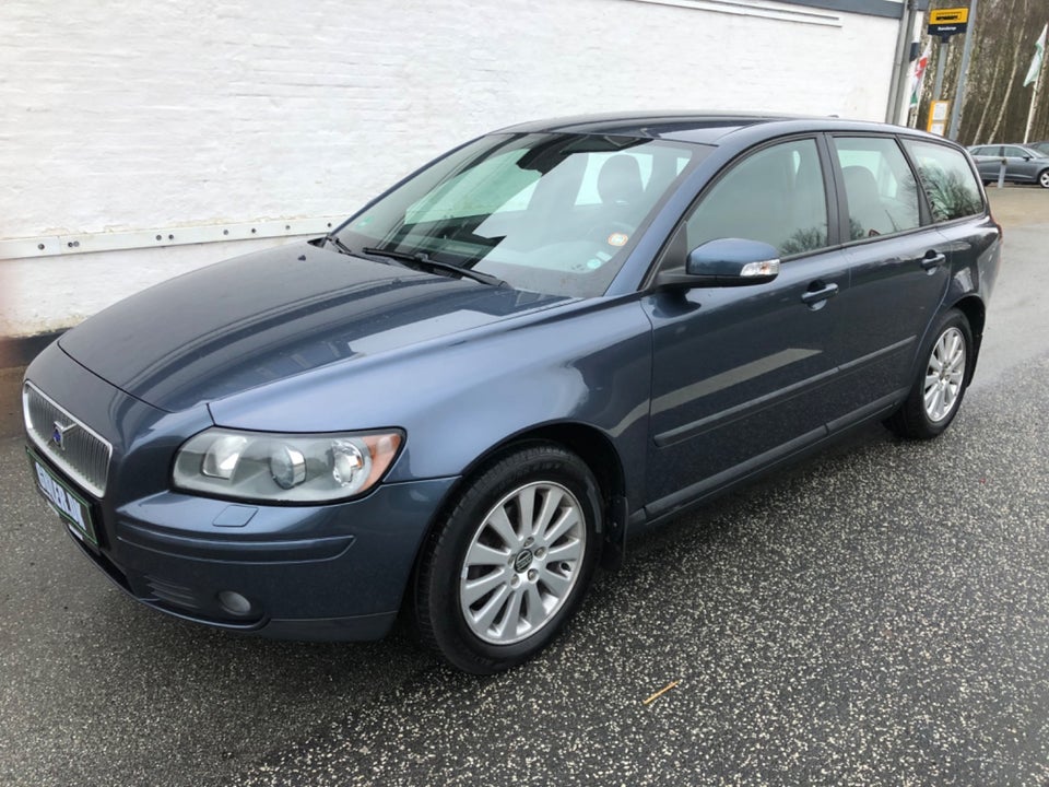 Volvo V50 1,8 Momentum 5d