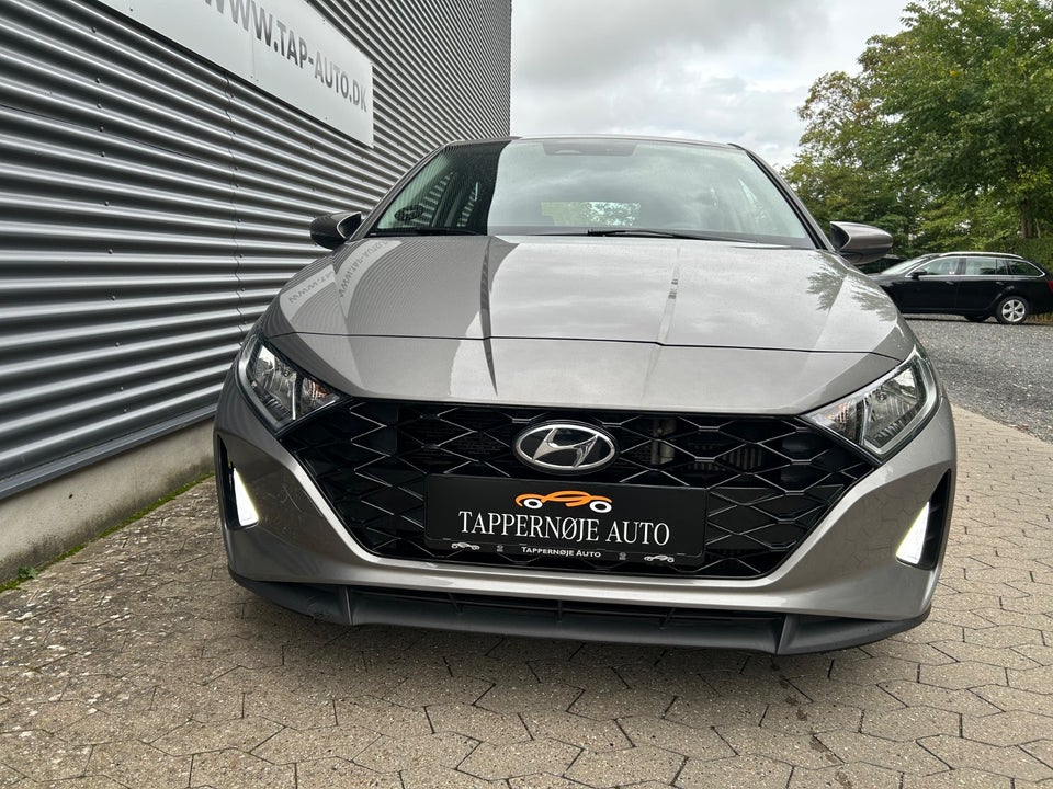 Hyundai i20 1,0 T-GDi Essential DCT 5d